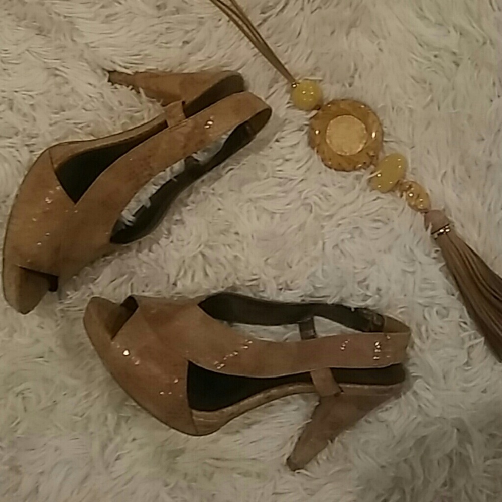 Moda snakeskin only worn a couple of times